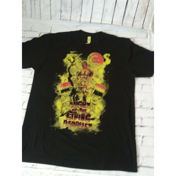 LifeAsRX Other - Mens Short Sleve T-Shirt Medium by LifeAsRX Print "Night of the living Deadlift"